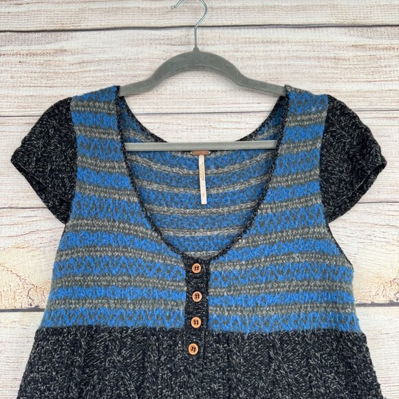 Free People Wool Blend Sweater Shirt Women's Size Medium Blue/Black - Picture 3 of 12